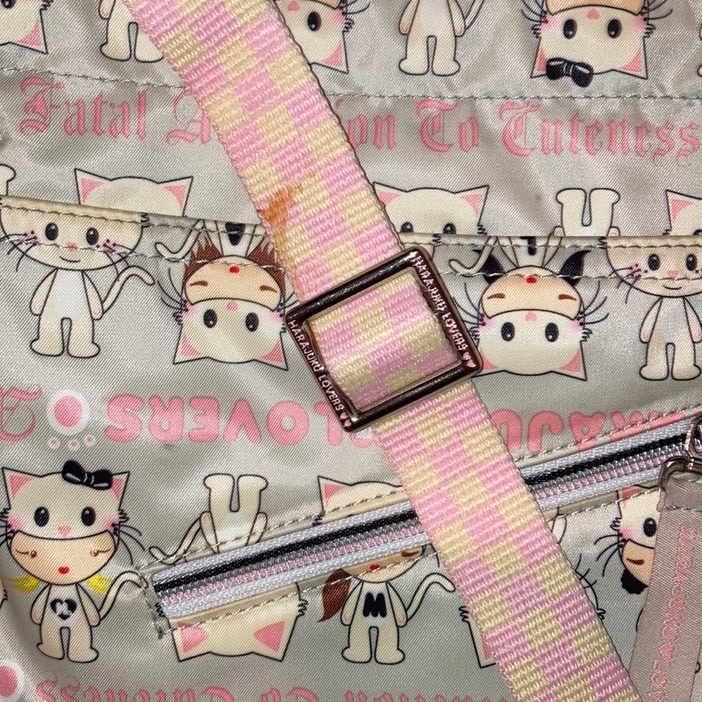 Harajuku Lovers Cat Crossbody Bag - Picture 3 of 6